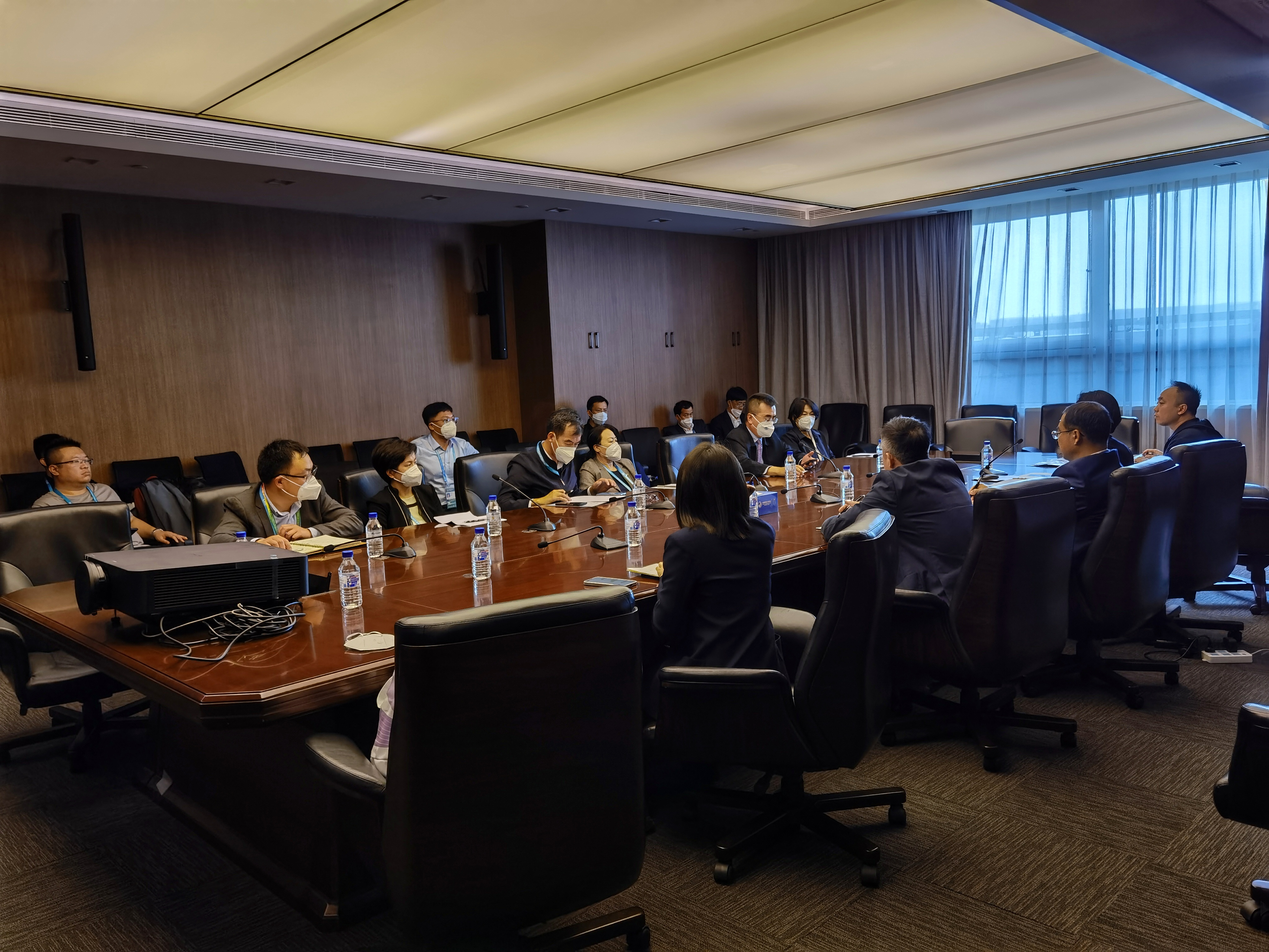 市商务局积极组织我市企业参加第五届进博会